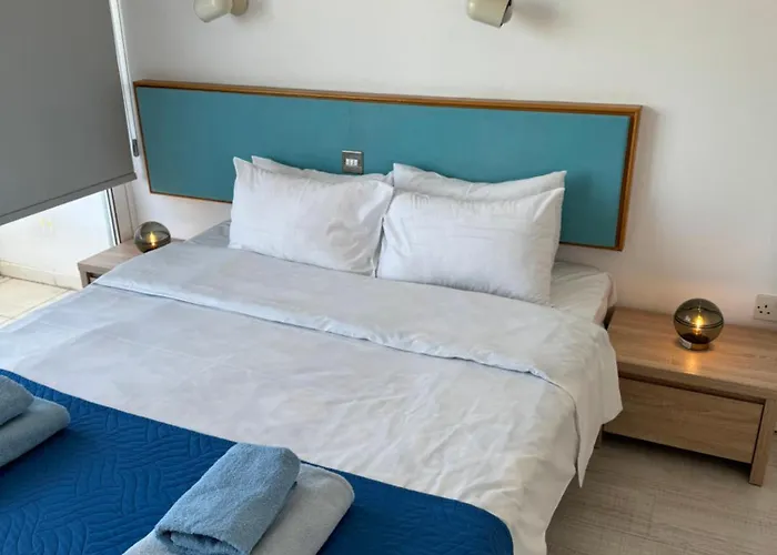 Alex Beach Apartment 203