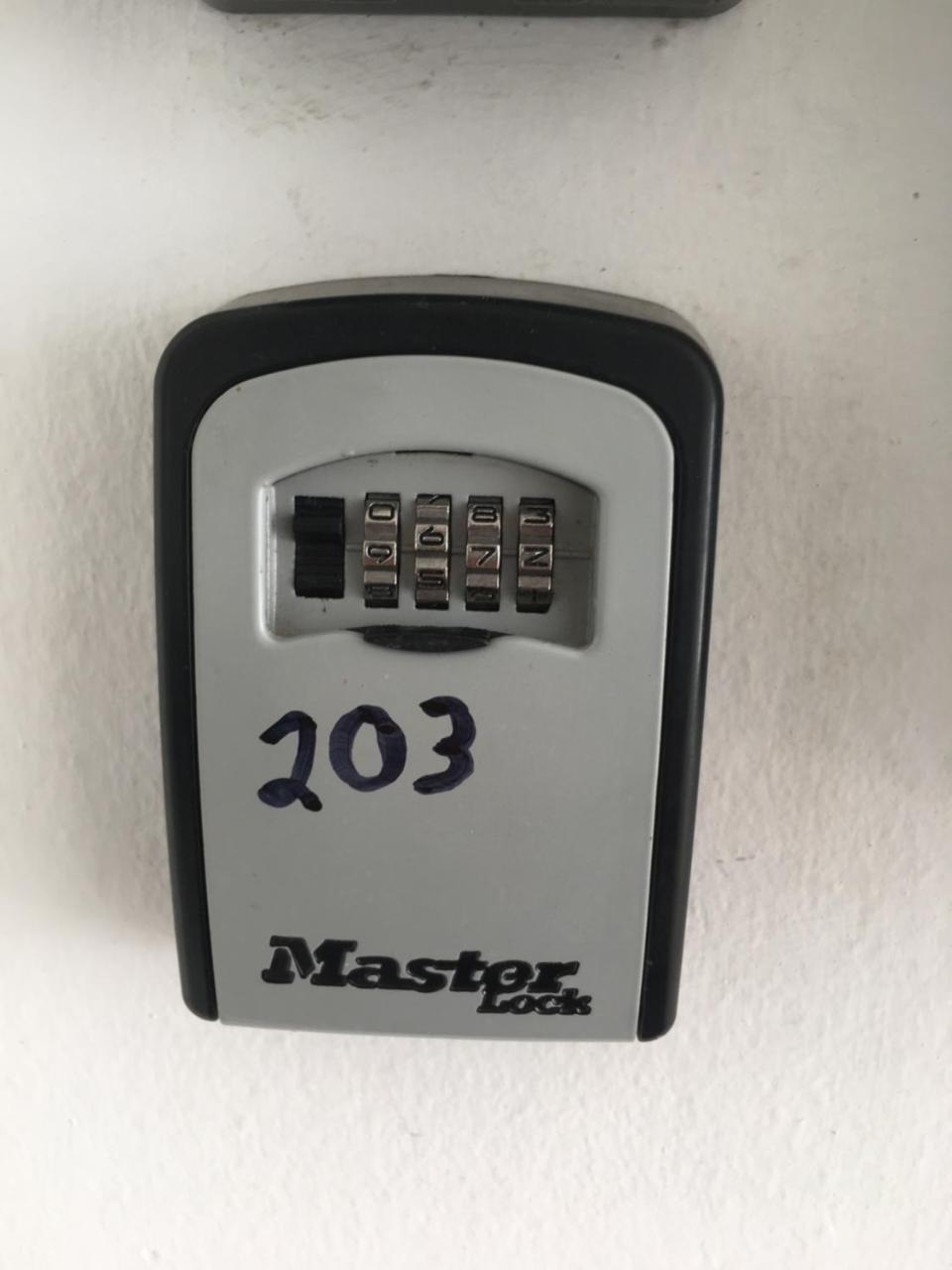 Alex 203 דירה *